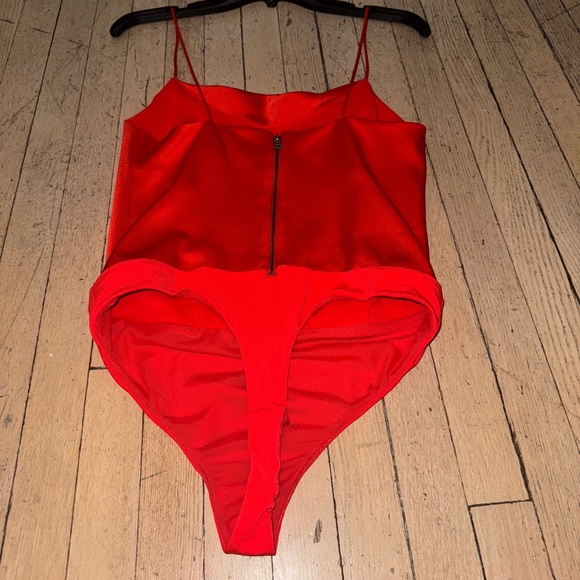 Alice & Olivia Harmon Bodysuit - Picture 8 of 9